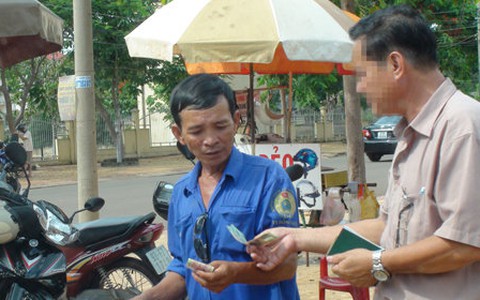 Trăm sự nhờ... "cò"