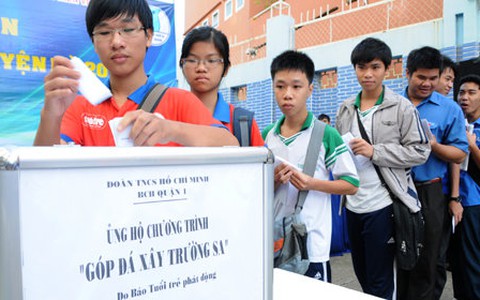 Góp chút lòng cùng biển đảo quê hương