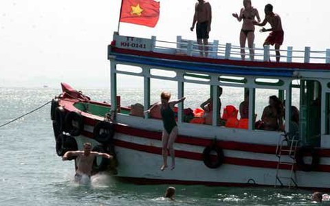 Giàu lên từ biển - Kỳ cuối: Mở tour ra biển