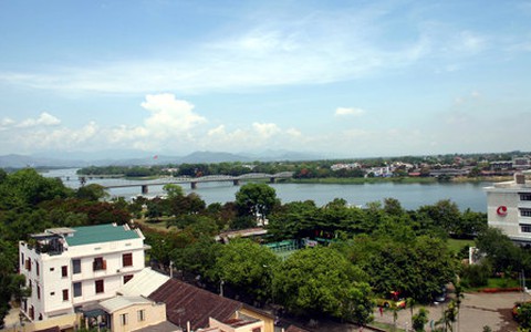 Mô hình nào cho "thành phố Thừa Thiên - Huế"?