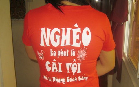 Giới trẻ gây sốc với slogan trên áo thun