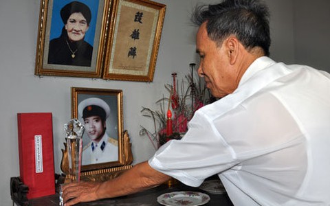 "Mẹ ơi, con đã về đây..."