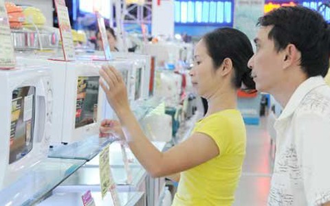 Sức ép giảm giá hàng nhập