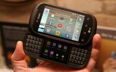 LG Flip II: màn hình kép và bàn phím QWERTY