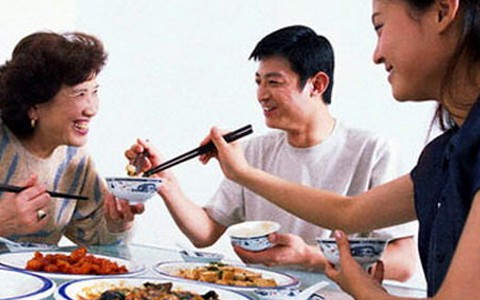 Anh ở đâu trong "cuộc chiến" giữa em và mẹ?