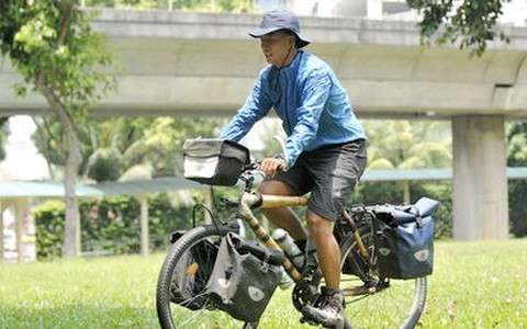 Cưỡi xe đạp tre vượt gần 6.000km