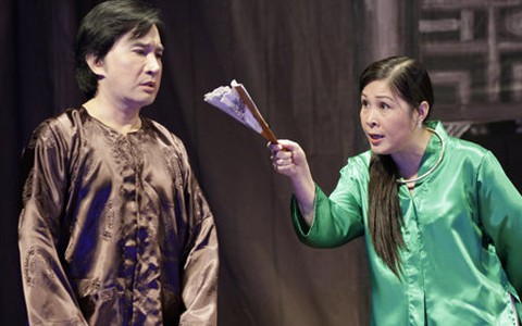 Kịch Hồng Vân dựng Con nhà nghèo