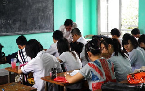 Oằn vai đi học - Kỳ 2: "Phổ cập" học thêm