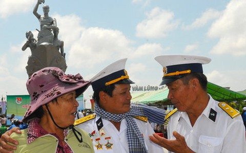 Vàm Lũng, ngày trở lại