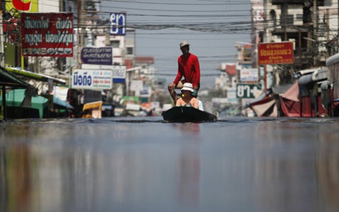 Hôm nay, 4 tỉ m3 nước tràn về Bangkok