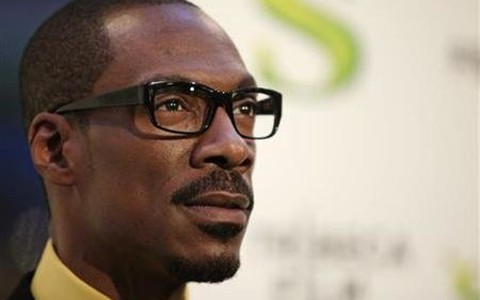 Eddie Murphy từ bỏ dẫn chương trình Oscar