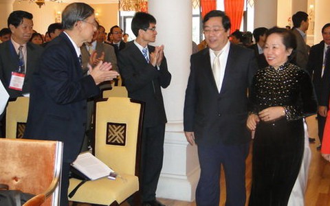 "Phải lắng nghe ý kiến kiều bào về giữ gìn bản sắc dân tộc"