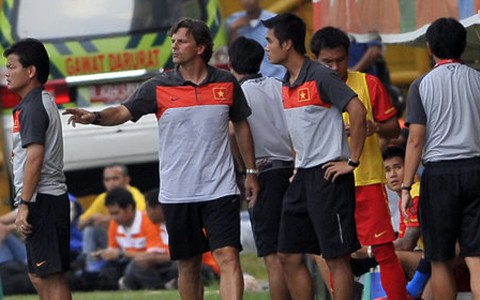 Long Giang: "Tôi không muốn đội nhà bị dẫn 2-0"