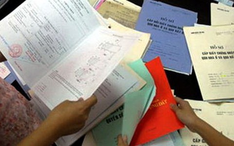 Bị "hành" khi làm giấy chủ quyền nhà