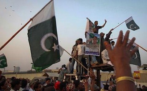 Tới phiên Nga dọa "cắt đường" NATO qua Afghanistan