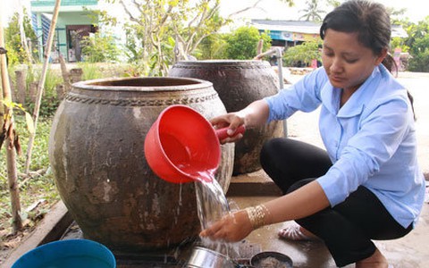 Nước máy ở nông thôn nhiễm... đủ thứ