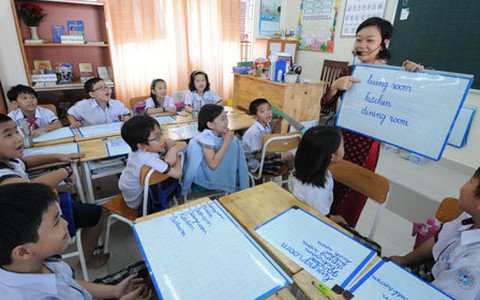 Đừng để nhà giáo chờ phụ cấp