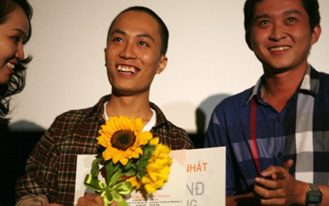 Dưới bóng cây thắng lớn giải YxineFF 2011