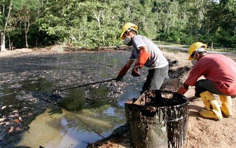 Ecuador phạt Chevron 18 tỉ USD do gây ô nhiễm