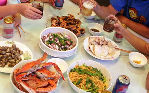 Vui tết không mệt