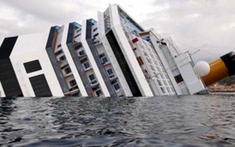 Nạn nhân tàu "Titanic đệ nhị" tố cáo "bị bỏ rơi"