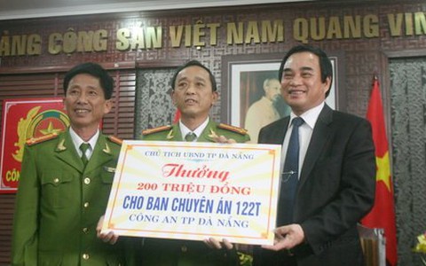 Thưởng ban chuyên án bắt siêu trộm 200 triệu đồng