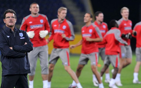 Fabio Capello từ chức HLV tuyển Anh