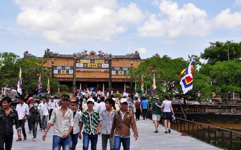 Vé tham quan di tích Huế tăng cao