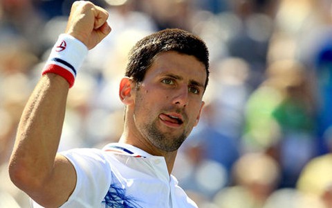 Djokovic, Sharapova vào bán kết...