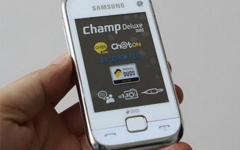 Cặp đôi 2 SIM 2 sóng của Samsung