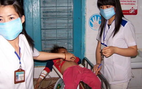 Trên 70 học sinh bị ngộ độc thực phẩm