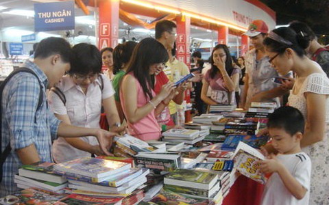 Hội sách TP.HCM 2012: Tổng doanh thu 30 tỷ đồng