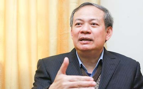 "Cân nhắc kỹ việc thu thêm phí giao thông"