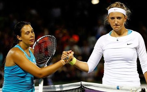 Bartoli chấm dứt chuỗi trận thắng của Azarenka