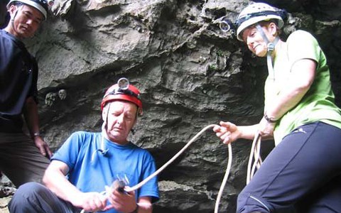 Howard Limbert & 15 lần khám phá Phong Nha