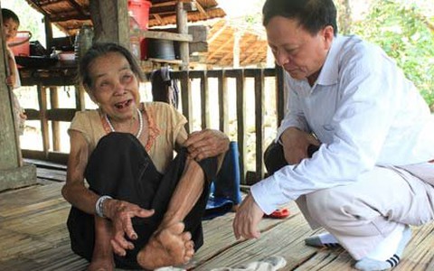 Đoàn đến đoàn về, bệnh "lạ" vẫn tăng