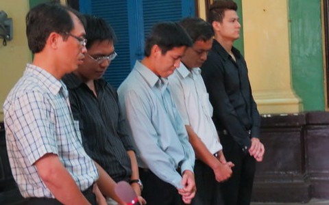 Siêu mẫu Vĩnh Thụy lãnh 6 tháng tù treo