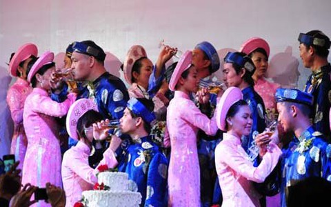 Vòng tay hạnh phúc