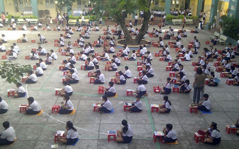 Một cách thi... lạ
