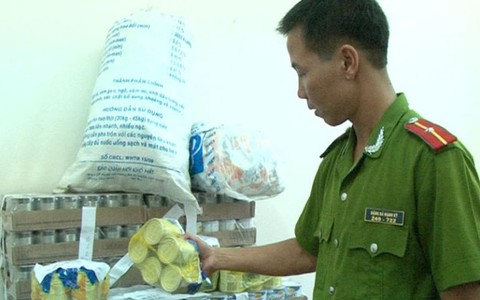 10.000 lon sữa Ensure bị tráo nhãn mác