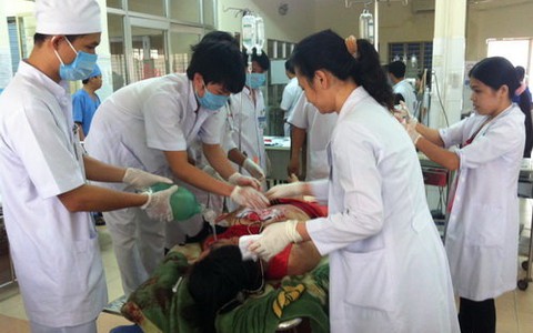 Đâm chết nữ nhân viên massage rồi tự sát