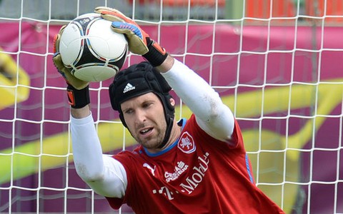 Petr Cech: "Sửa chữa khởi đầu tệ hại"