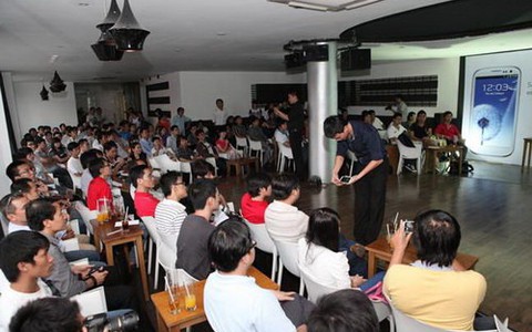 Hào hứng trải nghiệm Galaxy S III tại TP.HCM