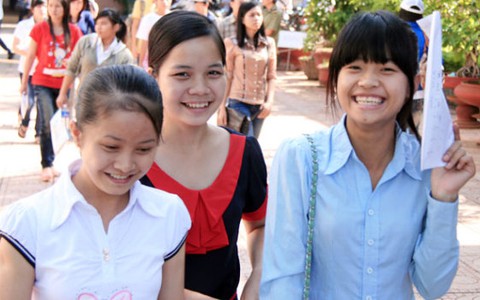 Gợi ý giải đề Sinh, Văn khối C, D