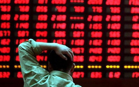 VN-Index lại lùi về 415 điểm