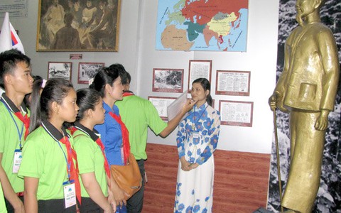 Gắn kết thiếu nhi Việt Nam - Lào - Campuchia