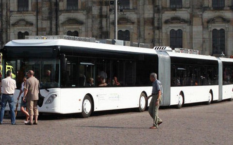 Xe buýt dài 30m