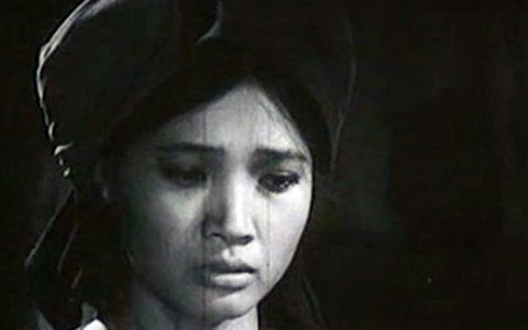 Con nhà nòi sân khấu họ Lê