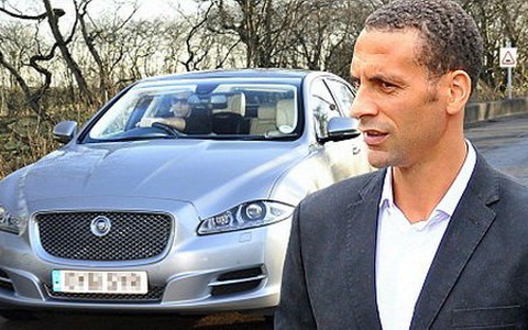 Hậu vệ Rio Ferdinand bị treo bằng 6 tháng