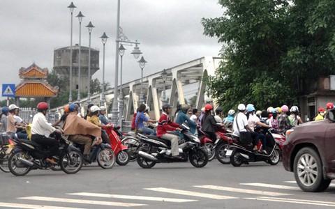 Nỗi lo từ cầu Bạch Hổ